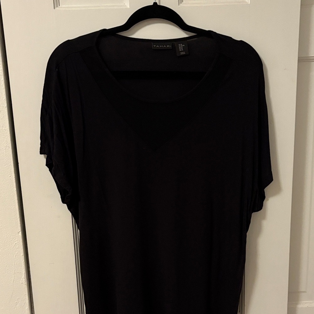 Black V-Neck Short Sleeve Top